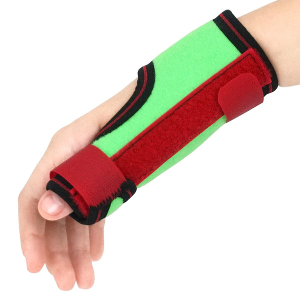 ORTONYX Kids Thumb Immobilizer Brace ACJB2303 in green, thumb spica splint with red wrist and thumb straps on child's hand